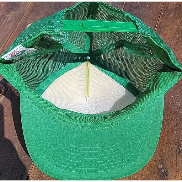John Deere Green Trucker Hat with Mesh Back and Snapback Closure - Picture 5 of 6